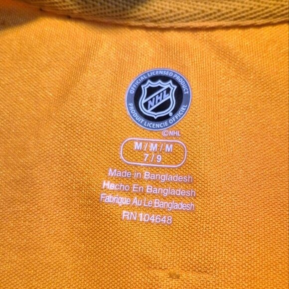 Boston Bruins women's juniors 7-9 medium gold long sleeved shirt 2 tiny flaws - Picture 4 of 8